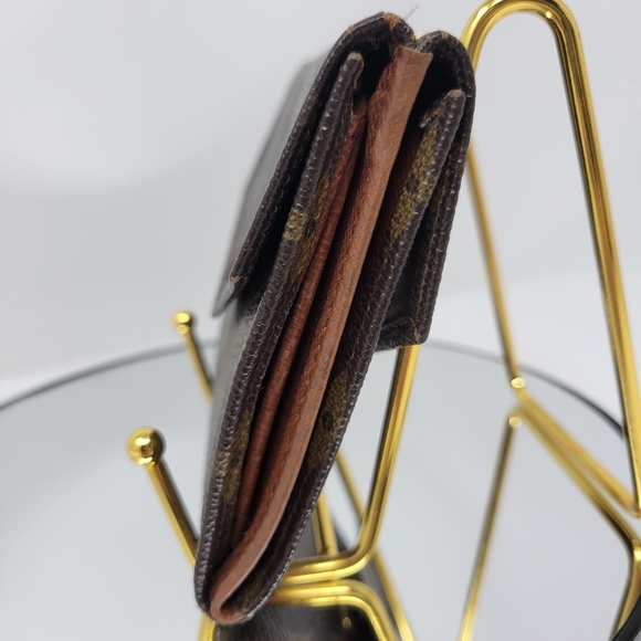 Louis Vuitton Elise Doublesided Compact Wallet - Picture 3 of 12